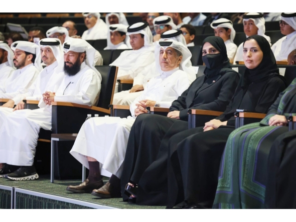 MoEHE Undersecretary Dr. Ibrahim bin Saleh Al Nuaimi and other officials and students during the closing ceremony of the summer programme yesterday.