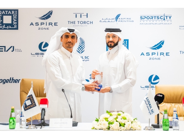 Qatari Diar CEO Sheikh Hamad bin Talal Al-Thani (left) and Lusail Sports Club Chairman Nawaf Mohammed Al-Mudahka during the sponsorship signing ceremony.