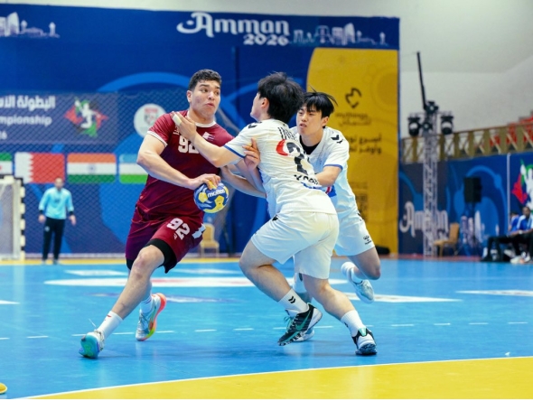 Action during the semi-final between Qatar and Republic of Korea. 