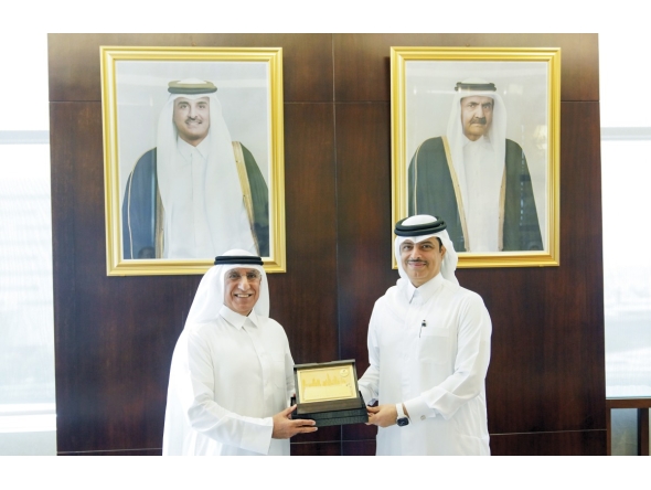 Director of the Non-Communicable Disease Prevention Programmes Department Sheikh Dr. Mohamed bin Hamad Al Thani and  UDST  President Dr. Salem bin Nasser Al Naemi at the signing ceremony. 