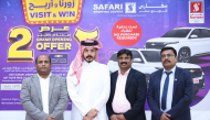 A representative from Ministry of Commerce and representatives of Safari management during the lucky draw event.