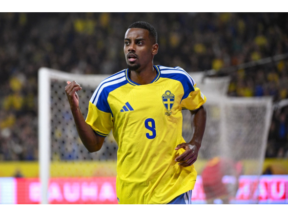 Sweden's forward #09 Alexander Isak celebrates scoring the opening goal during the UEFA Nations League Group B4 football match between Sweden and Romania in Solna, Sweden on September 25, 2026. (Photo by Jonathan Nackstrand / AFP)
