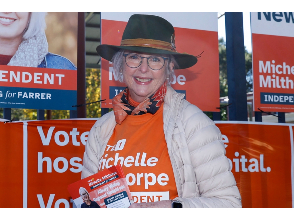(FILES) Helen Haines, independent MP for the neighbouring electorate of Indi, poses during the Farrer By-Election in Albury, New South Wales on May 9, 2026. (Photo by HILARY WARDHAUGH / AFP)  
