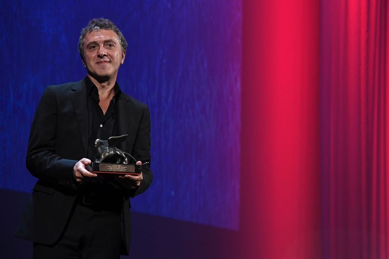 Director Reha Erdem holds the Special Orizzonti Jury Prize for his movie 