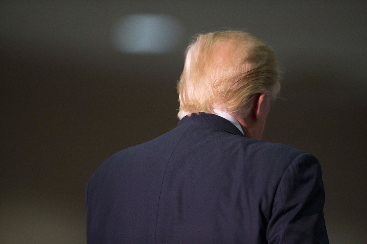 Republican presidential candidate Donald Trump speaks to guests during a campaign stop at the La Crosse Center on April 4, 2016 in La Crosse, Wisconsin (Scott Olson / Getty Images / AFP) 
