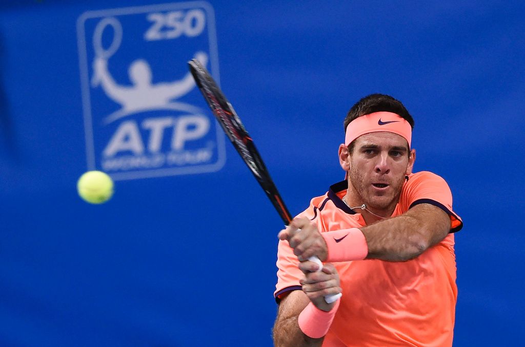 Argentina's Juan Martin Del Potro returns the ball to USA's Jack Sock during the final match of ATP Stockholm Open tennis tournament in Stockholm on October 23, 2016. / AFP / JONATHAN NACKSTRAND
