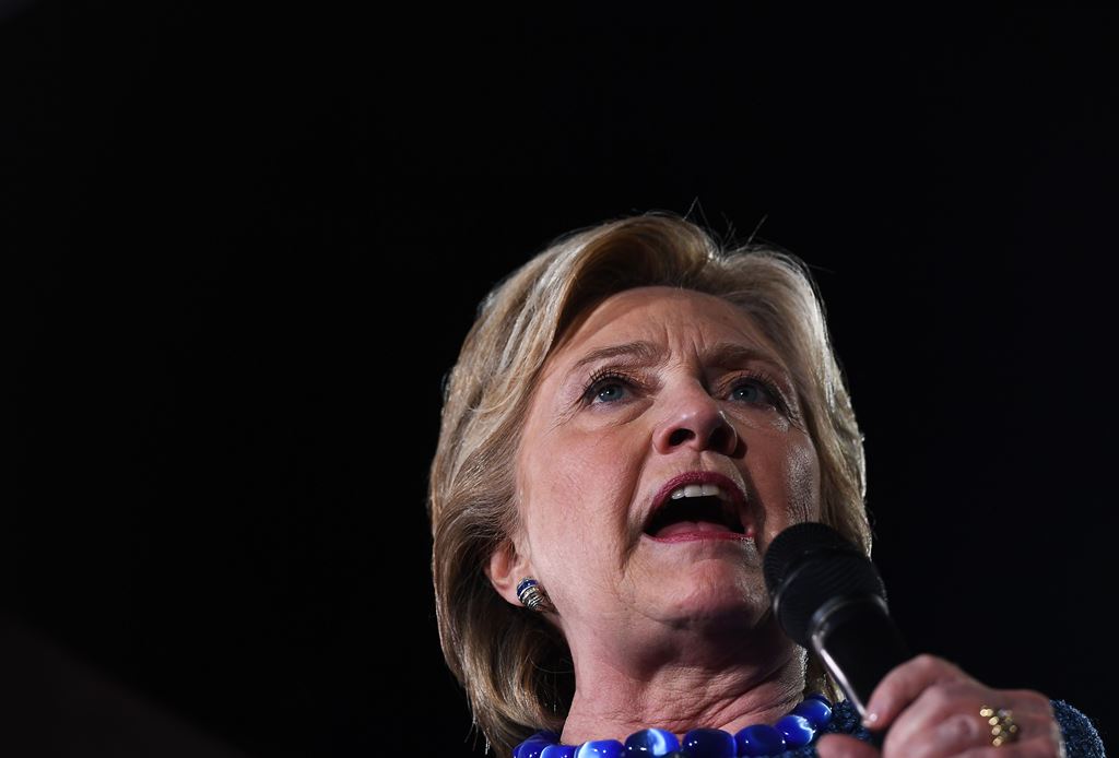US Democratic presidential Hillary Clinton speaks during a campaign rally in Des Moines, Iowa, on October 28, 2016. AFP / Jewel Samad
