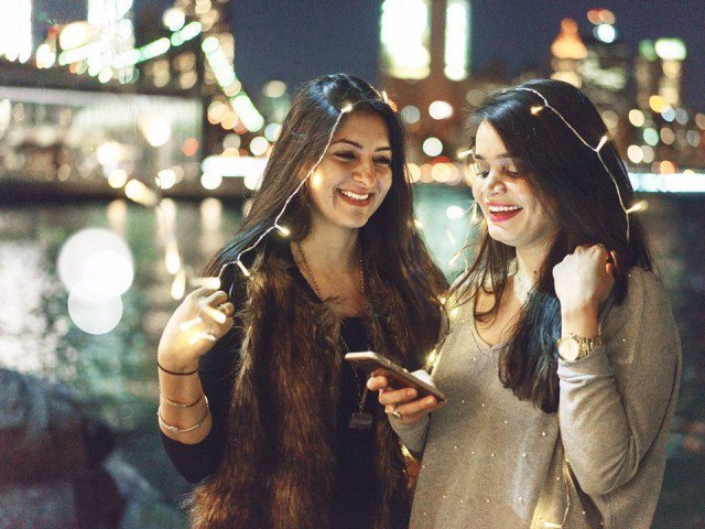 A twitter image of the two friends 