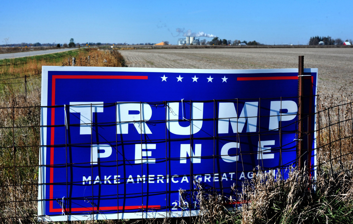 Election signs dot the countryside across Iowa on November 8, 2016 near Dexter Iowa. Steve Pope/Getty Images/AFP