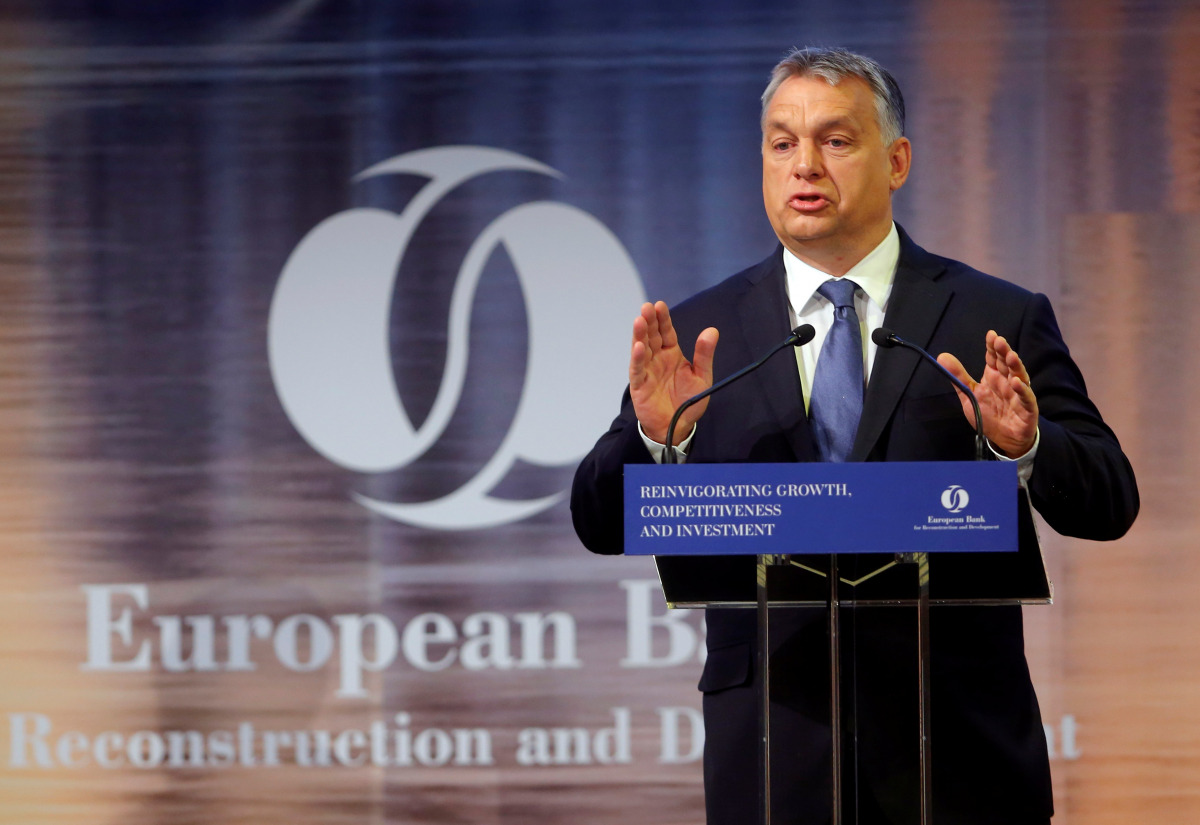 Hungarian Prime Minister Viktor Orban delivers a speech during the European Bank for Reconstruction and Development (EBRD) economic conference in Budapest, Hungary, November 10, 2016. (REUTERS/Laszlo Balogh)