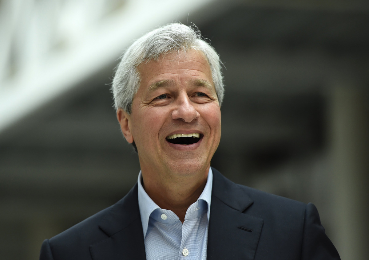 JP Morgan CEO Jamie Dimon speaks at an event at JP Morgan's corporate centre in Bournemouth, southern Britain, June 3, 2016. REUTERS/Dylan Martinez/File Photo