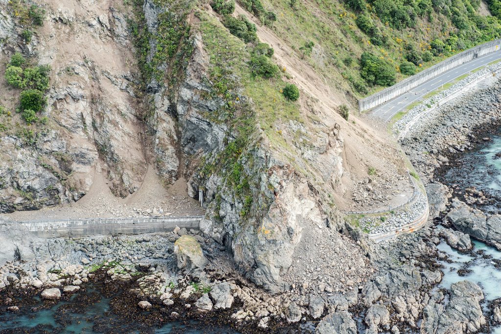 Landslides block State Highway One near Kaikoura on the upper east coast of New Zealand's South Island following an earthquake, November 14, 2016. Sgt Sam Shepherd/Courtesy of Royal New Zealand Defence Force/Handout via REUTERS