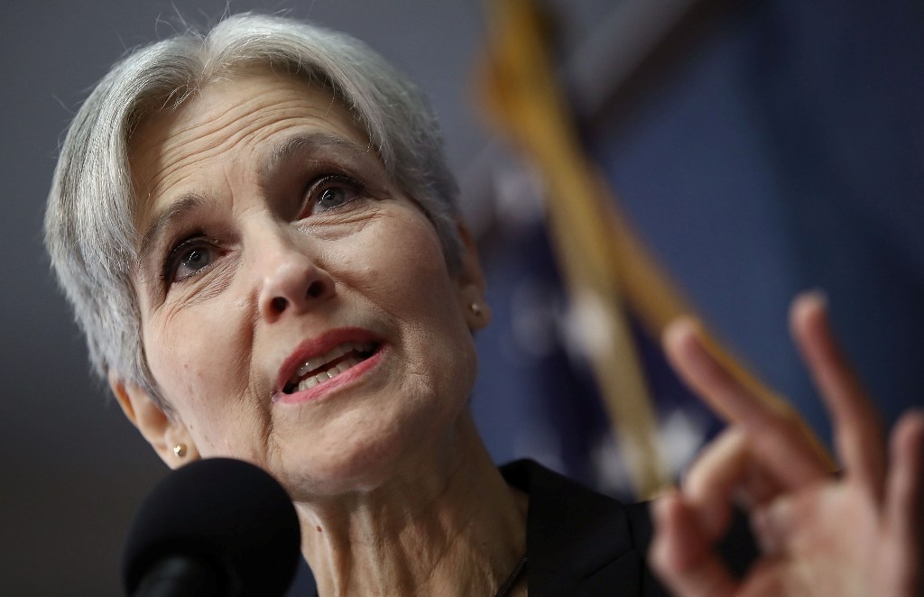 (FILES) This file photo taken on August 23, 2016 shows Green Party presidential nominee Jill Stein during a press conference at the National Press Club in Washington, DC.  AFP / WIN MCNAMEE