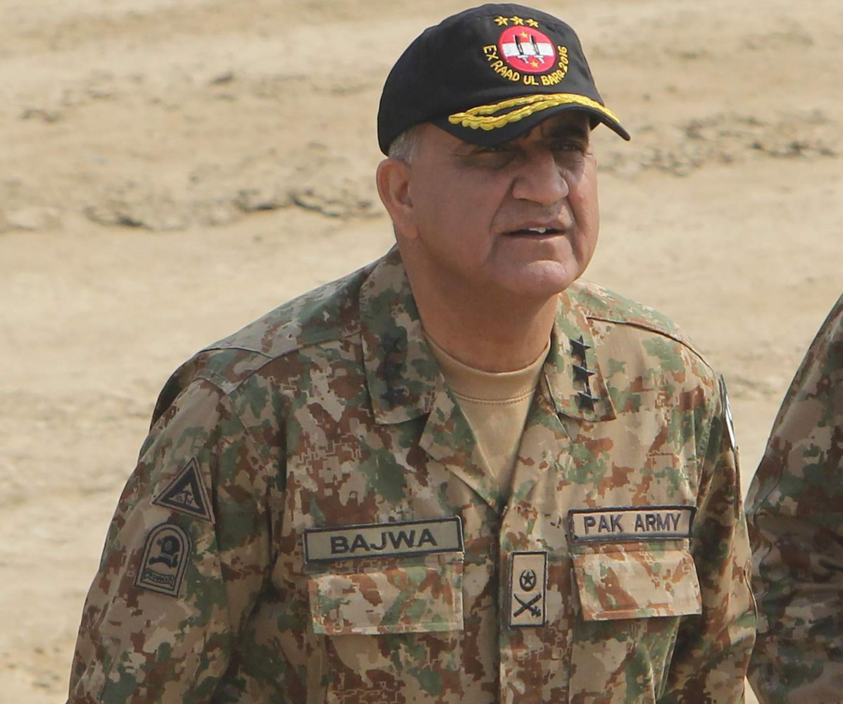 Pakistani Army General Qamar Javed Bajwa arrives to attend a military exercise on the Indian border in Khairpure Tamay Wali in Bahawalpur district. (AFP / SS MIRZA / file photo)