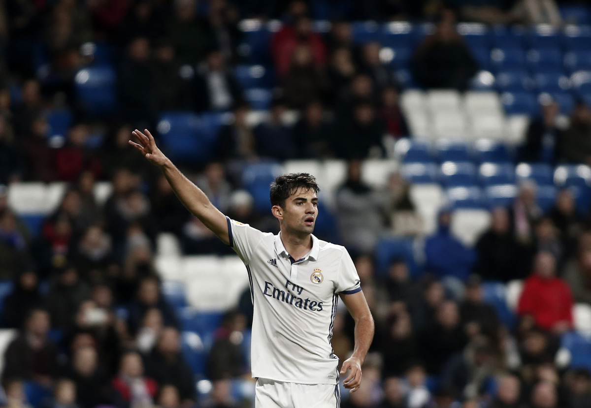  Enzo Fernandez of Real Madrid in action during the Copa del Rey football match between Real Madrid and Cultural Leonesa at Santiago Bernabeu Stadium in Madrid, Spain on November 30, 2016. (Burak Akbulut - Anadolu Agency)