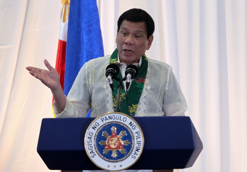 Philippine President Rodrigo Duterte speaks before a local government summit in Davao city in southern Philippines December 1, 2016. REUTERS/Lean Daval Jr
