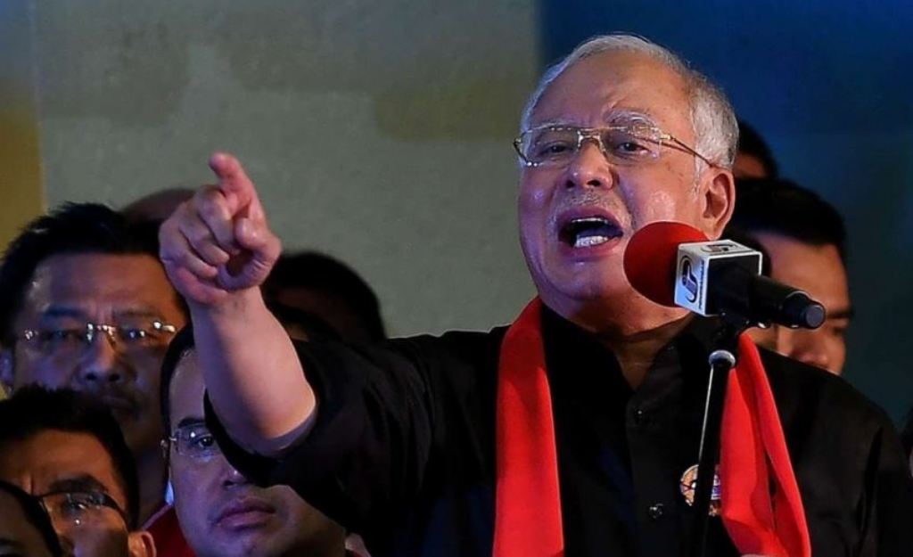 Malaysian Prime Minister Najib Razak addresses the crowd at a protest against the persecution of Rohingya Muslims in Myanmar. Photo: AFP