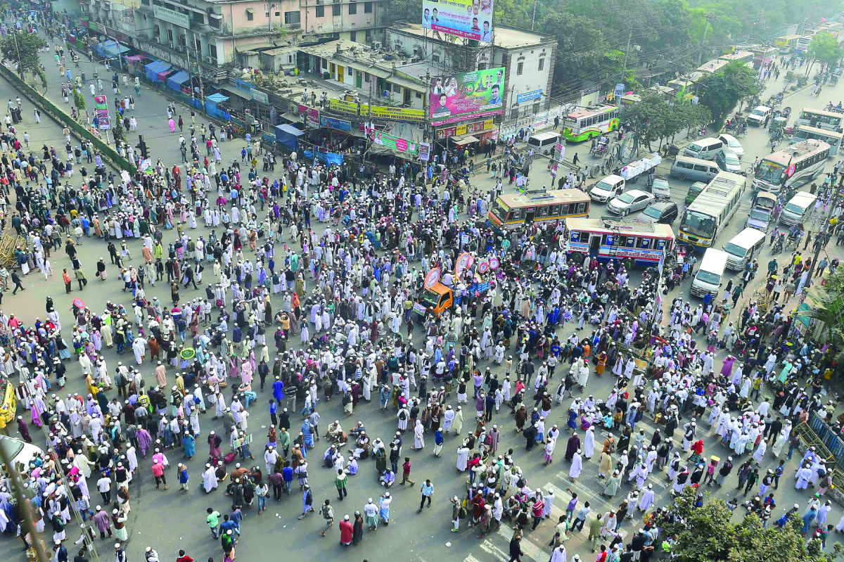 Bangladeshi activists of Islami Andolan Bangladesh seen during a rally in Dhaka yesterday, to protest the halting of a long march towards the border with Myanmar.