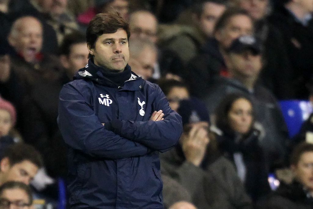Tottenham Hotspur's Argentinian head coach Mauricio Pochettino watches from the touchline during the English Premier League football match between Tottenham Hotspur and Burnley at White Hart Lane in London, on December 18, 2016.  AFP / Ian KINGTON