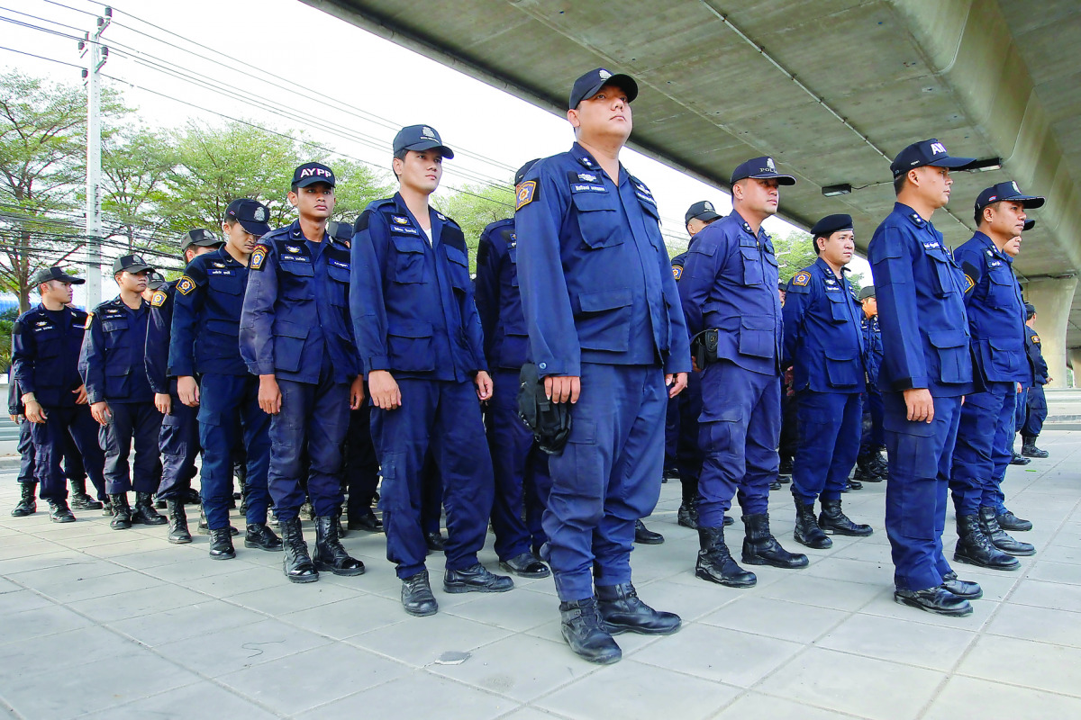 Guinean President Alpha Conde visits Mustafa Kemal Ataturk's mausoleum with Turkish Minister of Education, Ismet Yilmaz, in Ankara, yesterday.