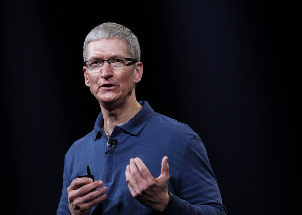Tim Cook (file photo / Reuters)