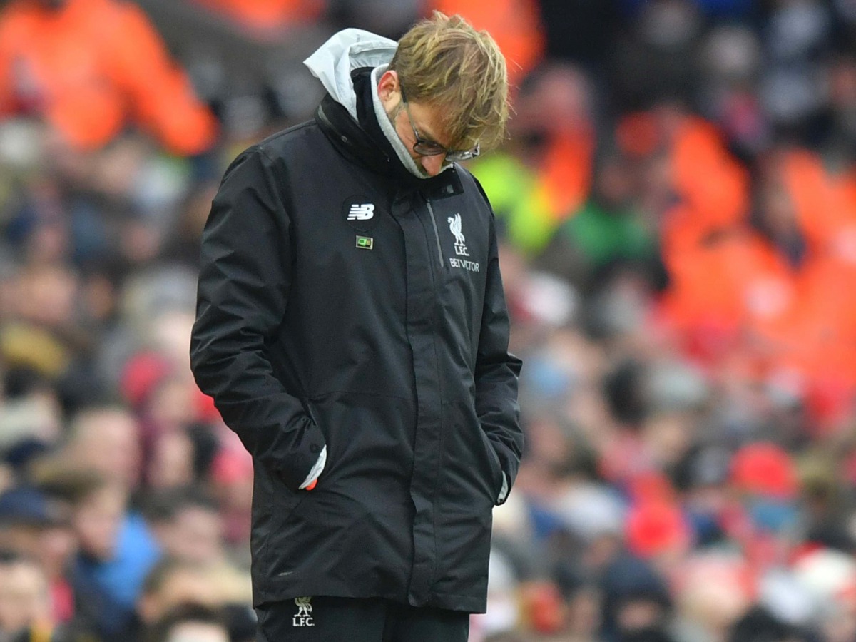 Liverpool's German manager Jurgen Klopp gestures on the touchline during the English Premier League football match between Liverpool and Swansea City at Anfield in Liverpool, north west England on January 21, 2017. (AFP / Anthony DEVLIN)
