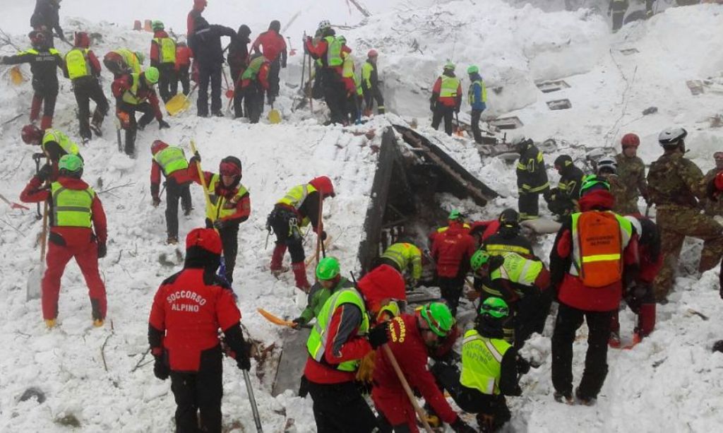 As a painstaking search operation entered a fourth day rescuers combing wreckage of an Italian hotel for survivors of an avalanche detected no signs of life overnight (AFP Photo).