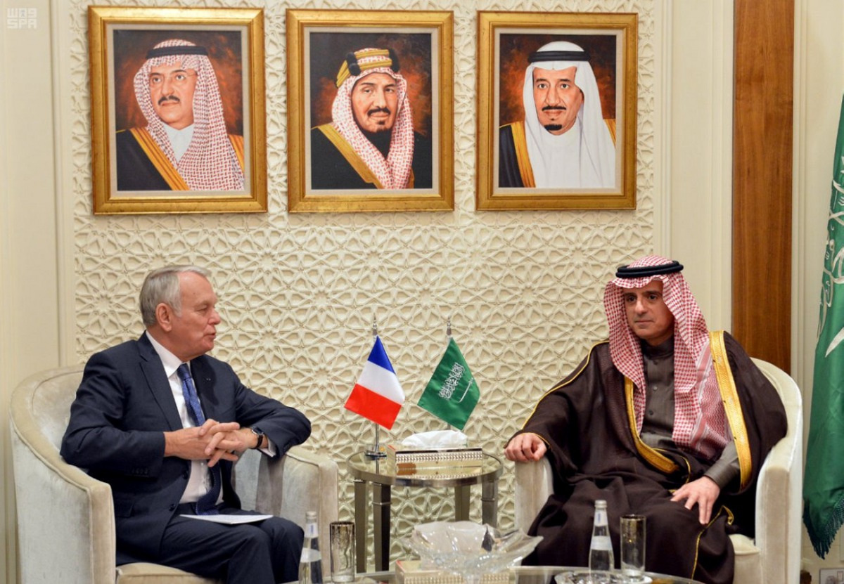 Saudi Foreign Minister Adel al-Jubeir meets with French Foreign Minister Jean-Marc Ayrault in Riyadh, January 24, 2017.  (Saudi Press Agency handout via REUTERS) 