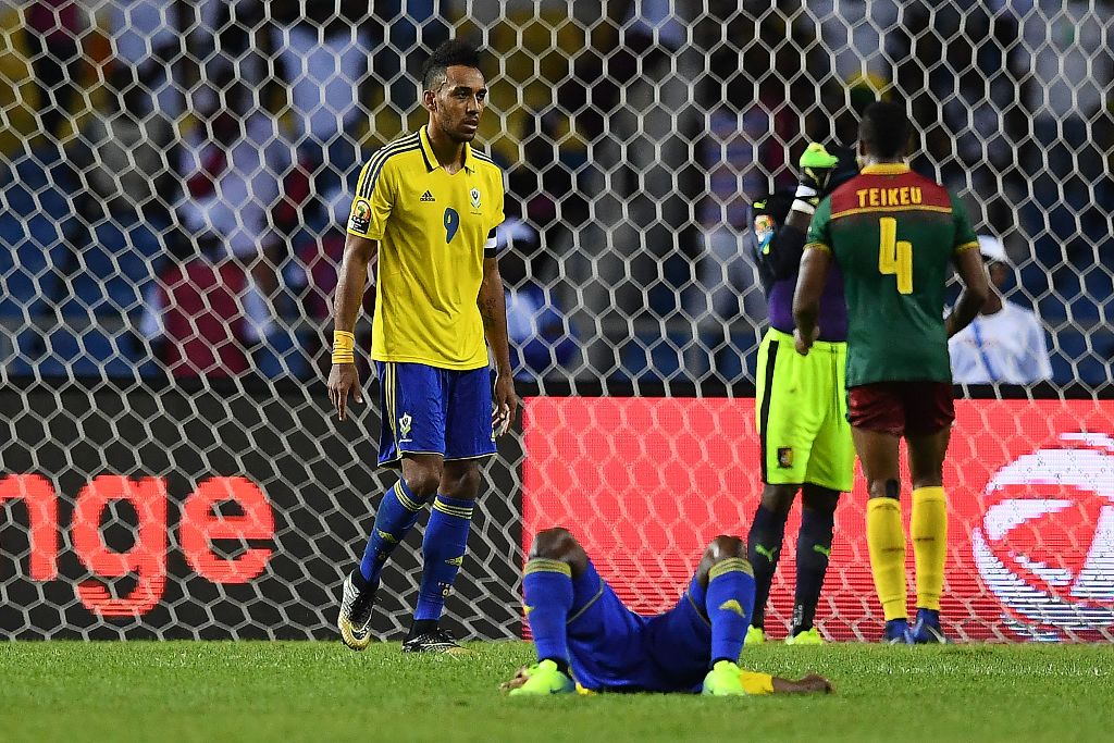 Gabon's forward Pierre-Emerick Aubameyang reacts at the end of the 2017 Africa Cup of Nations group A football match between Cameroon and Gabon at the Stade de l'Amitie Sino-Gabonaise in Libreville on January 22, 2017. / AFP / GABRIEL BOUYS
