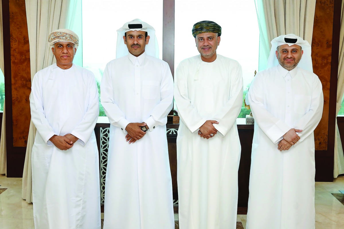 Saad Sherida Al Kaabi (second left), the President and CEO of Qatar Petroleum, received Isam Al Zadjali, the CEO of Oman Oil Company- Oman’s energy investment arm, in his office at Qatar Petroleum headquarters. Discussions during the meeting centered on t