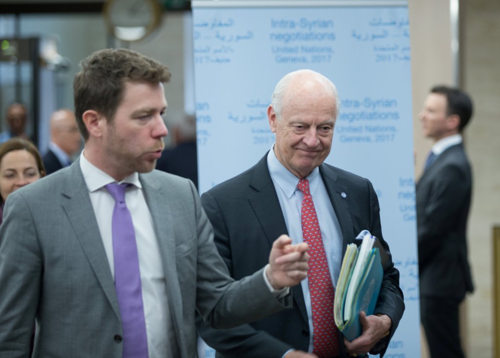UN Special Envoy for Syria Staffan de Mistura arrives for a meeting of Intra-Syria peace talks with Syria's opposition delegation at Palais des Nations in Geneva, Switzerland, Feb. 24, 2017. REUTERS/Xu Jinquan

