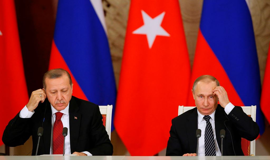 Russian President Vladimir Putin (R) and Turkey's President Recep Tayyip Erdogan attend a news conference after their talks at the Kremlin in Moscow on March 10, 2017. AFP / POOL / Sergei Ilnitsky