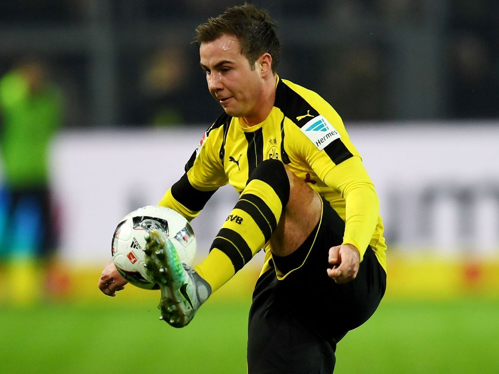 AFP / PATRIK STOLLARZ 