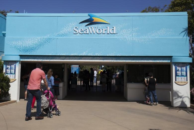 Visitors attend the animal theme park SeaWorld in San Diego, California. Reuters 