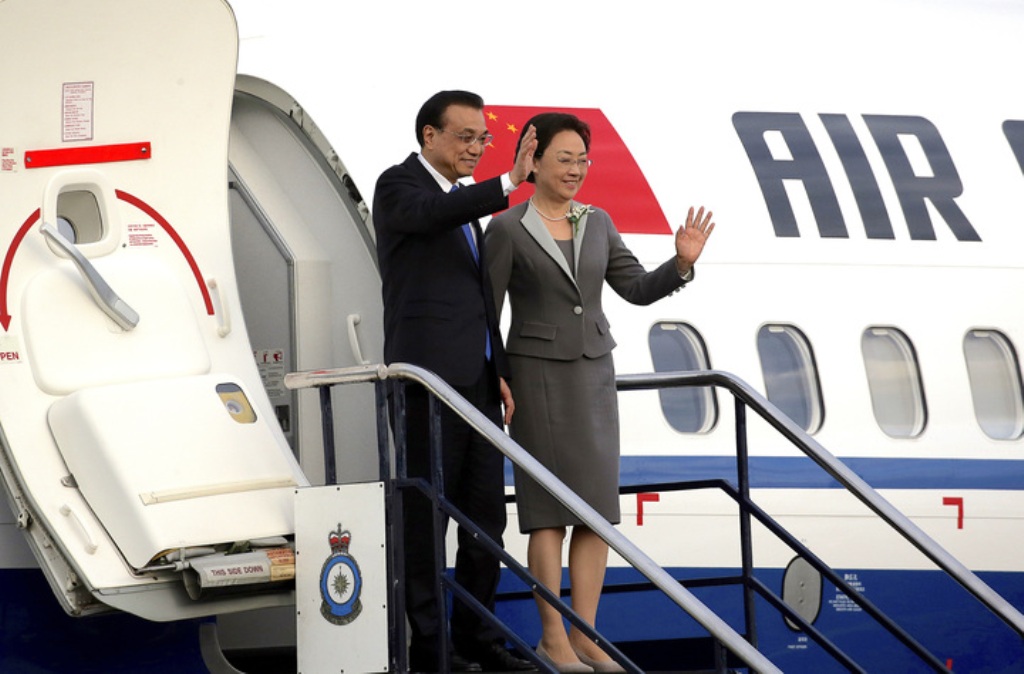Chinese Premier Li Keqiang and his wife Cheng Hong. Photo: Reuters / Pool.
