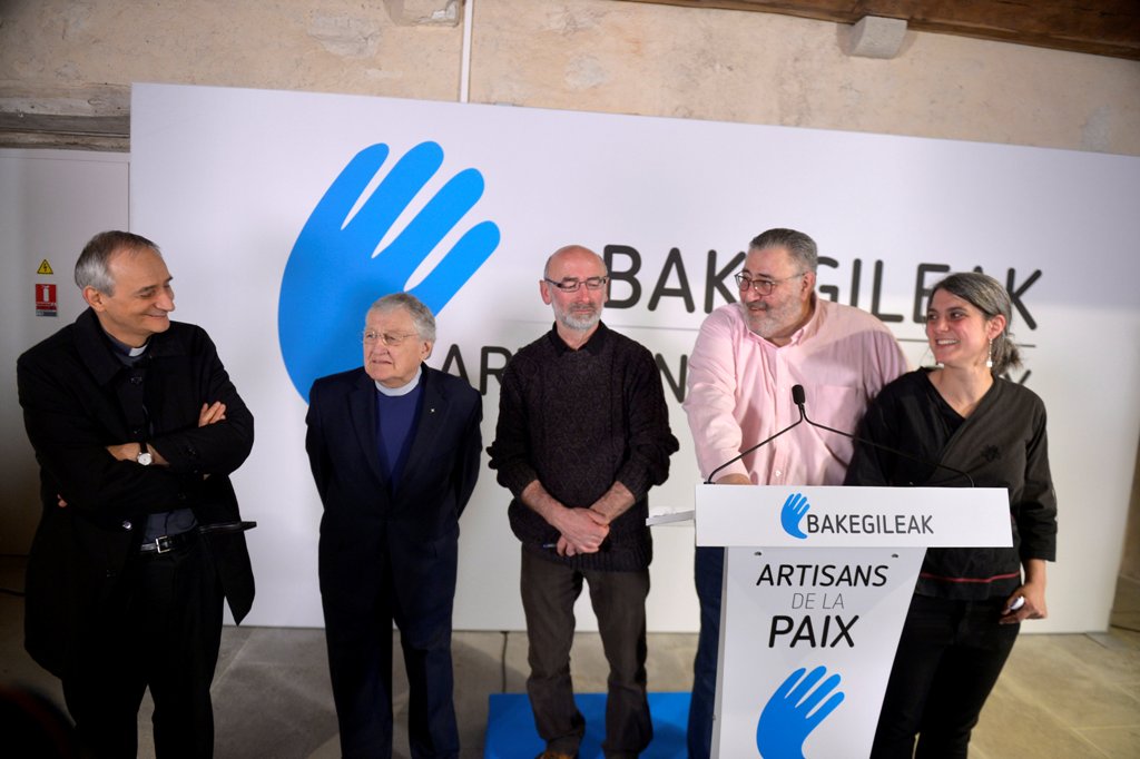 Matteo Zuppi, Harold Good, Mixel Berrokohrigan, Michel Tubiana and Araiz Funesas of the 'Artisans of Peace' hold a news conference following the announcement of disarmament by armed separatists ETA in Bayonne, France April 8, 2017. REUTERS/Vincent West
