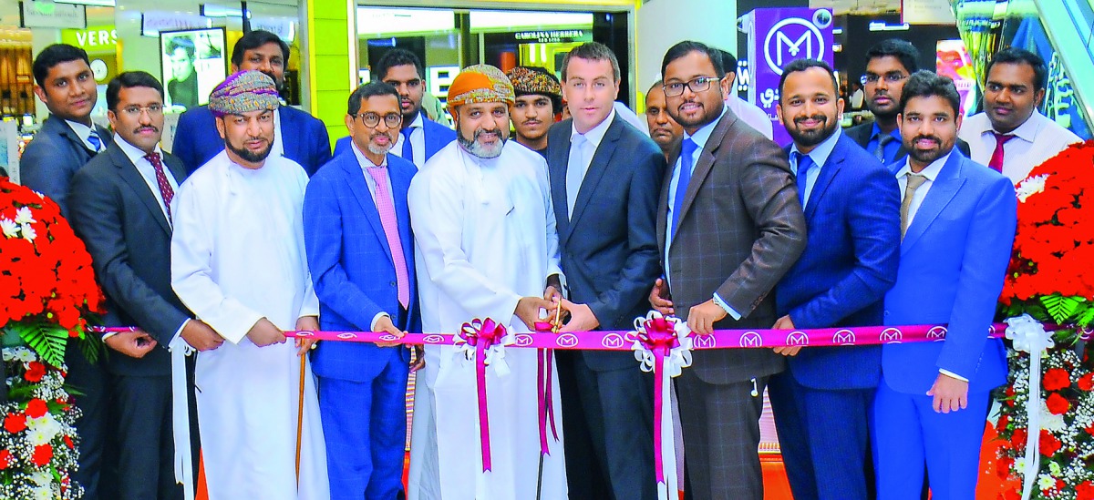 Malabar Gold & Diamonds officials and other guests at the event.