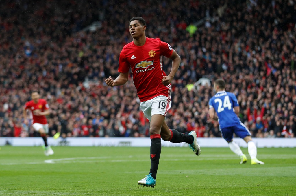 Manchester United's Marcus Rashford celebrates scoring their first goal. Reuters / Carl Recine 