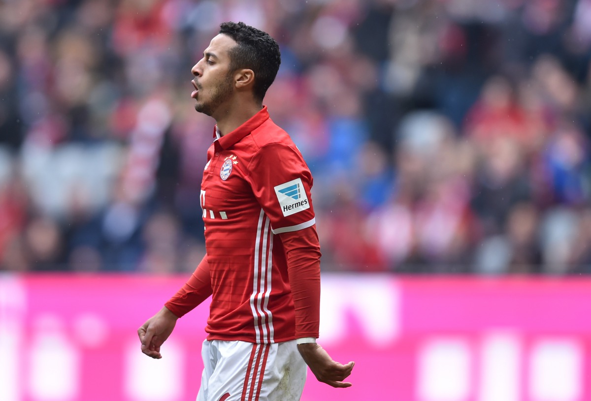 Bayern Munich's Spanish midfielder Thiago Alcantara reacts during the German First division Bundesliga football match between FC Bayern Munich and Mainz 05 in Munich, Germany, on April 22, 2017. (AFP / Christof STACHE)