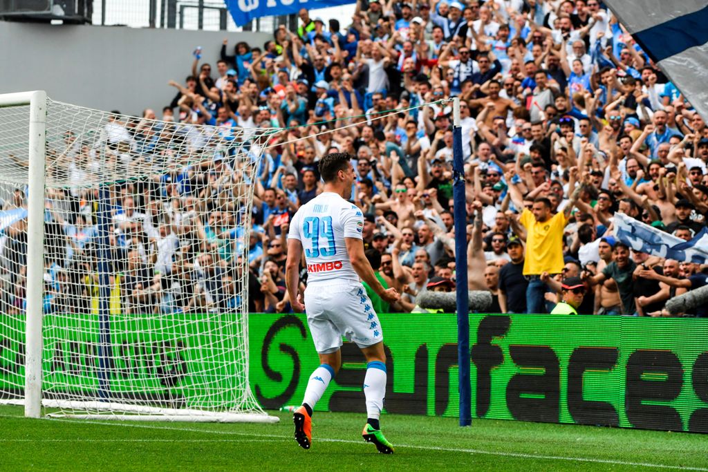 Napoli's forward from Poland Arkadliusz Milik celebrates after scoring during the Italian Serie A football match Sassuolo versus Napoli, on April 23, 2017 at Reggio Emilia's 