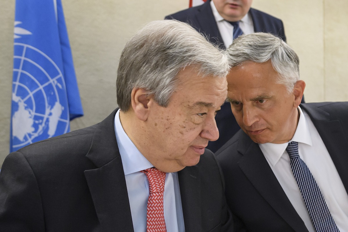 UN Secretary-General Antonio Guterres (L) listens to Swiss Foreign Minister Didier Burkhalter at the opening of a high-level conference to raise funds for war-ravaged Yemen on April 25, 2017 at the Unites Nations Office in Geneva. AFP / Fabrice Coffrini