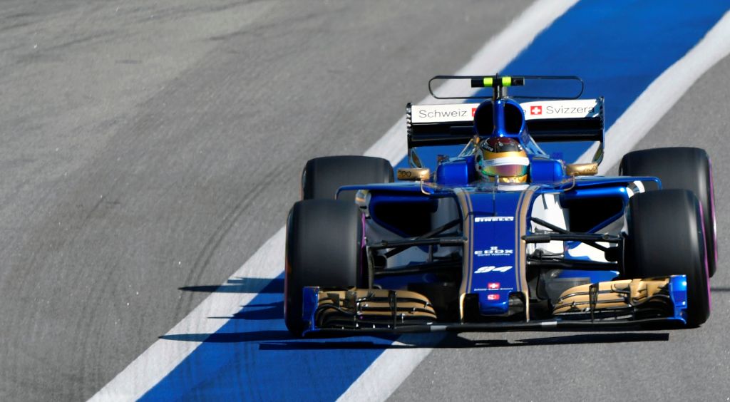 Sauber's German driver Pascal Wehrlein steers his car during the qualifying session for the Formula One Russian Grand Prix at the Sochi Autodrom circuit in Sochi on April 29, 2017. / AFP / Alexander NEMENOV
