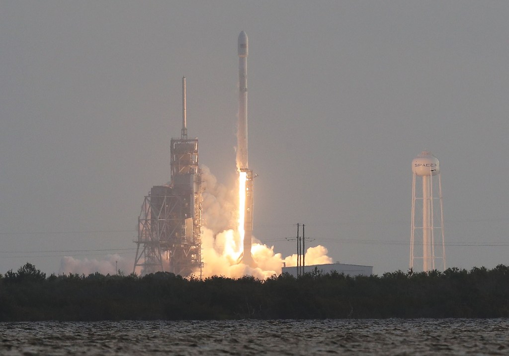 SpaceX Falcon 9 rocket launches from pad 39A on May 1, 2017 in Cape Canaveral, Florida. Joe Raedle/AFP
