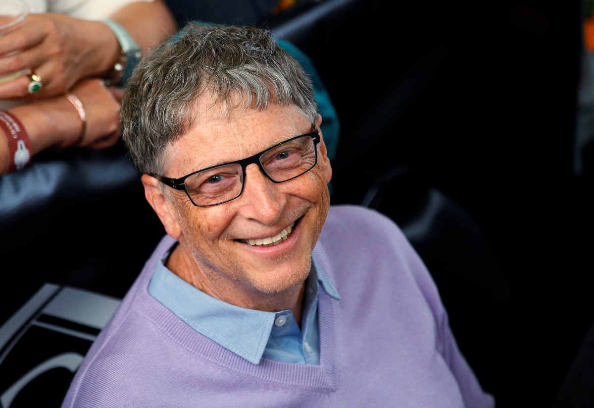 Microsoft founder Bill Gates waits to play table tennis during the Berkshire Hathaway annual meeting weekend in Omaha, Nebraska, U.S. May 7, 2017. REUTERS/Rick Wilking