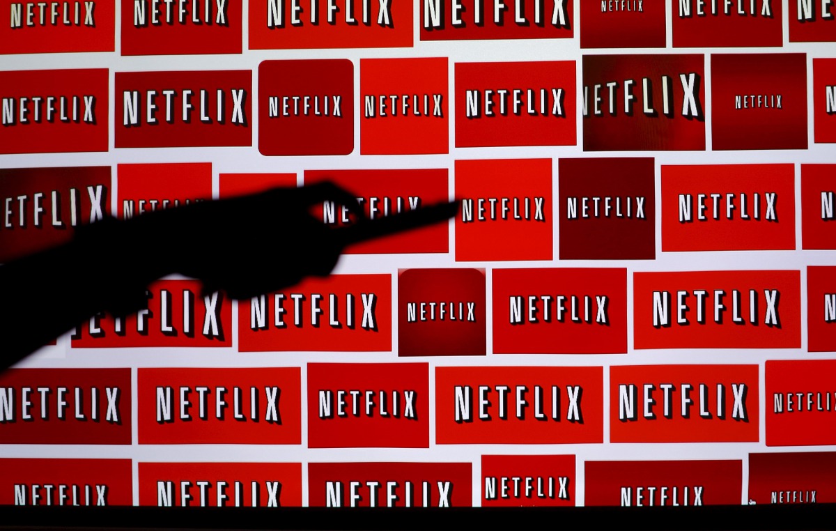 The Netflix logo is shown in this illustration photograph in Encinitas, California, October 14, 2014 (REUTERS / Mike Blake) 