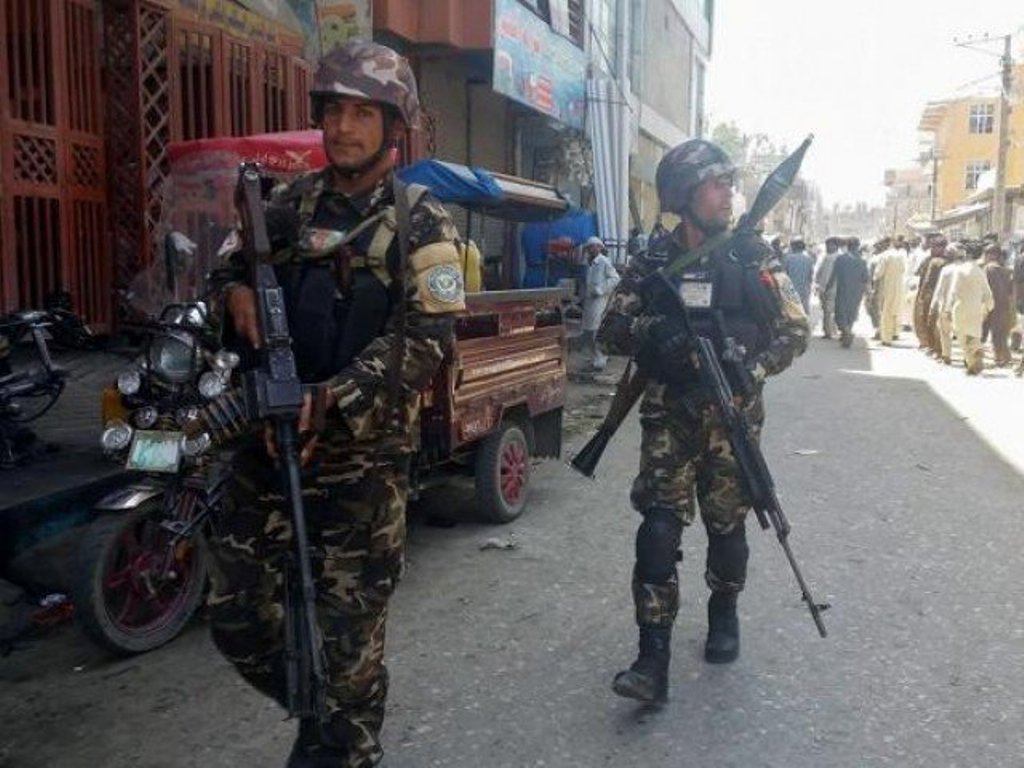 Afghan security forces arrive at the site of an attack in Jalalabad city, eastern Afghanistan, on Wednesday. PHOTO: REUTERS.