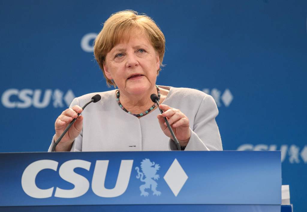 German Chancellor Angela Merkel delivers a speech during a joint campaigning event of the Christian Democratic Union (CDU) and the Christion Social Union (CSU) in Munich, southern Germany, on May 27, 2017.  AFP / Matthias Balk
