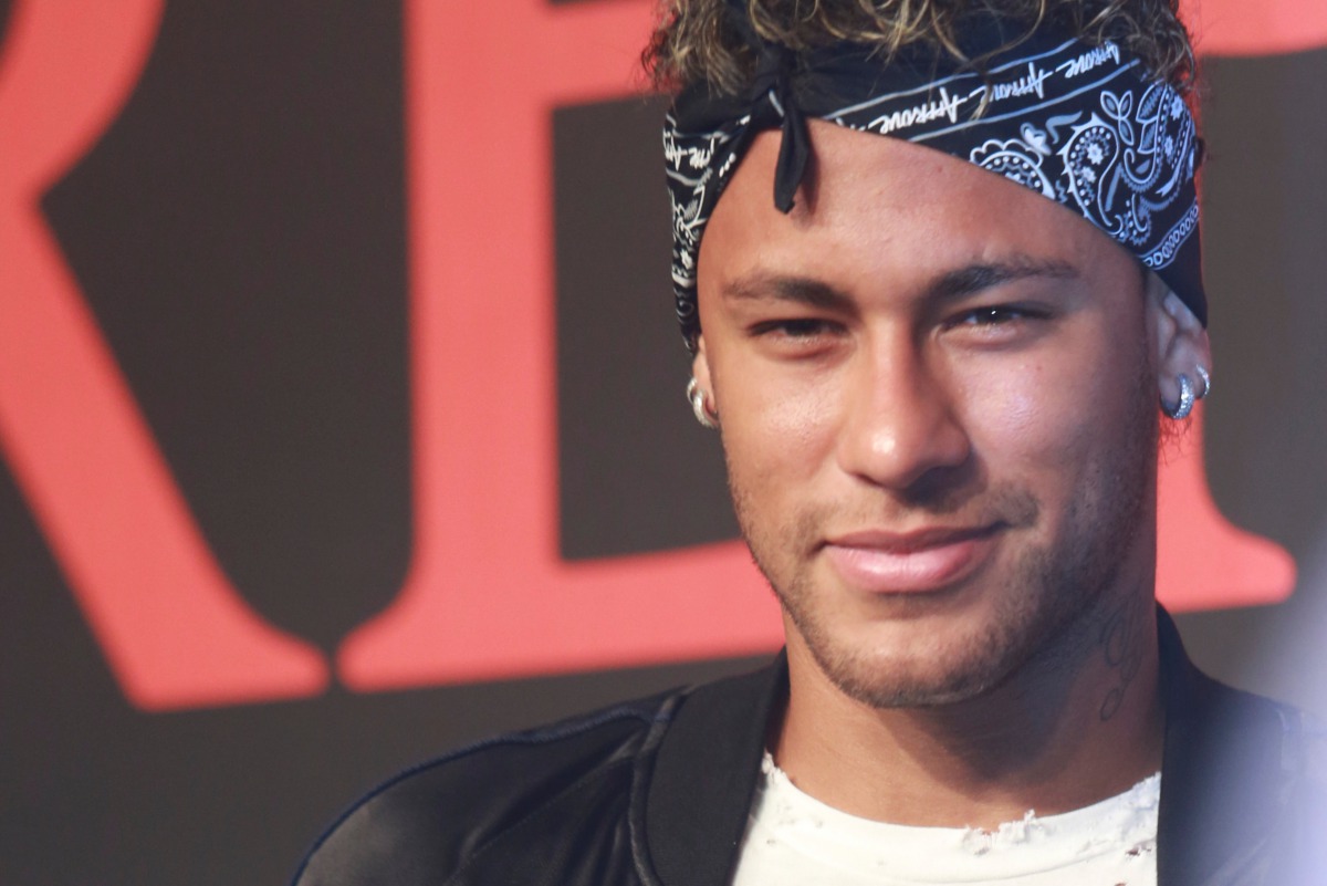 Barcelona soccer player Neymar attends a fashion event in Shanghai, China July 31, 2017. Picture taken July 31, 2017. (REUTERS)