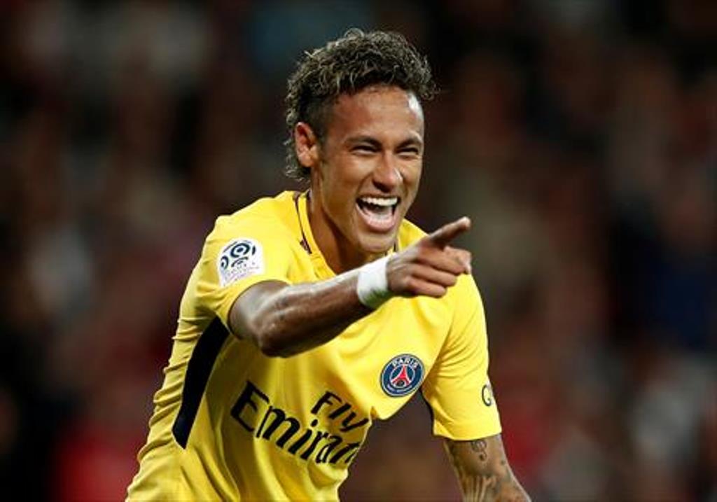 Neymar celebrates scoring their third goal REUTERS/Benoit Tessier
