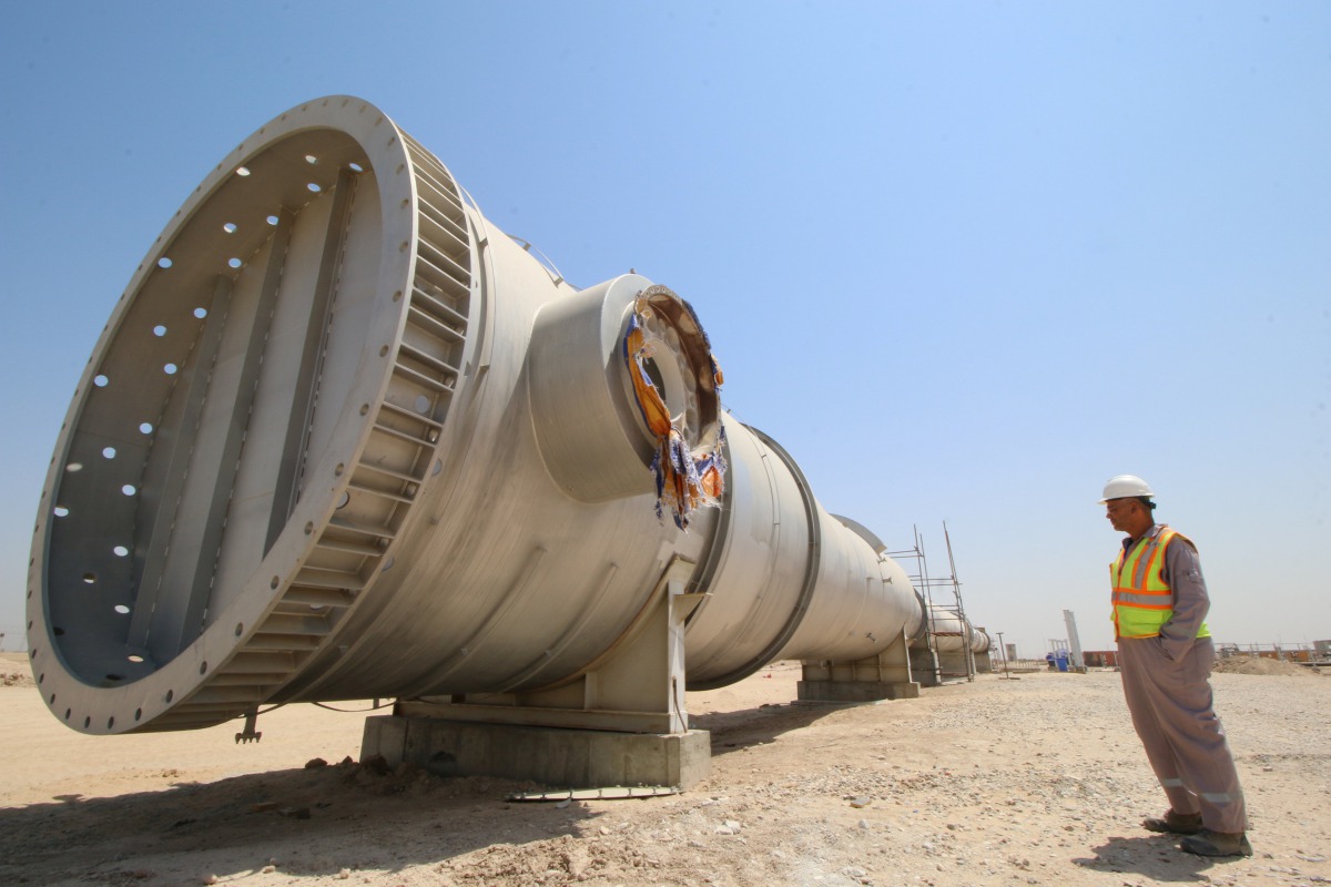 A worker stands at the gas field in Basra , Iraq, August 26, 2017. Reuters/Essam Al-Sudani
